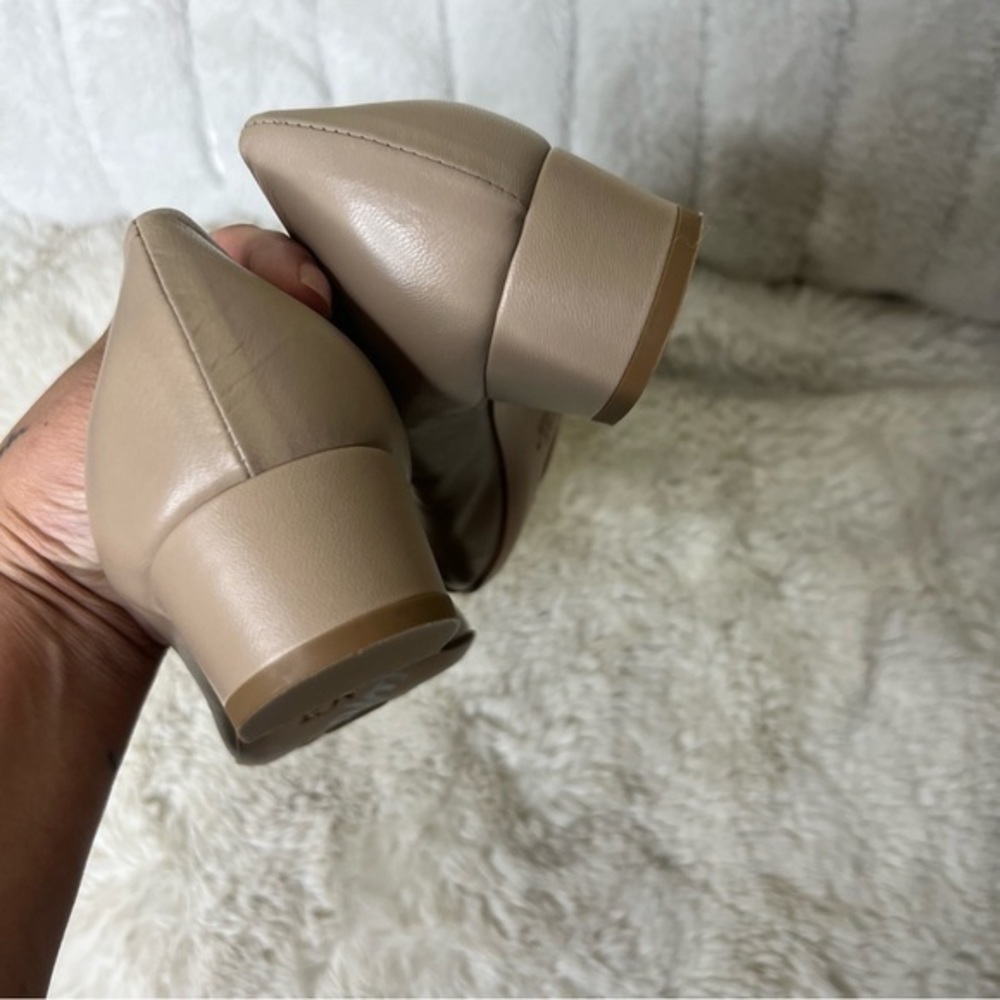 AGL ATTILIO GIUSTI LEOMBRUNI Pyramid Studded Pointy Toe heels Size 39 Tan - Picture 8 of 8